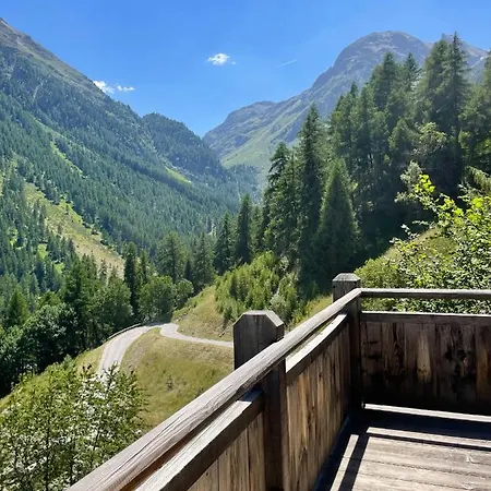 Ourson Brun By Mrs Miggins Chalet